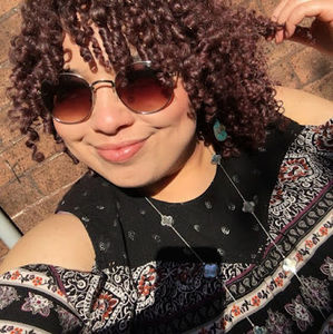 Meet your Posher, Curly catlady